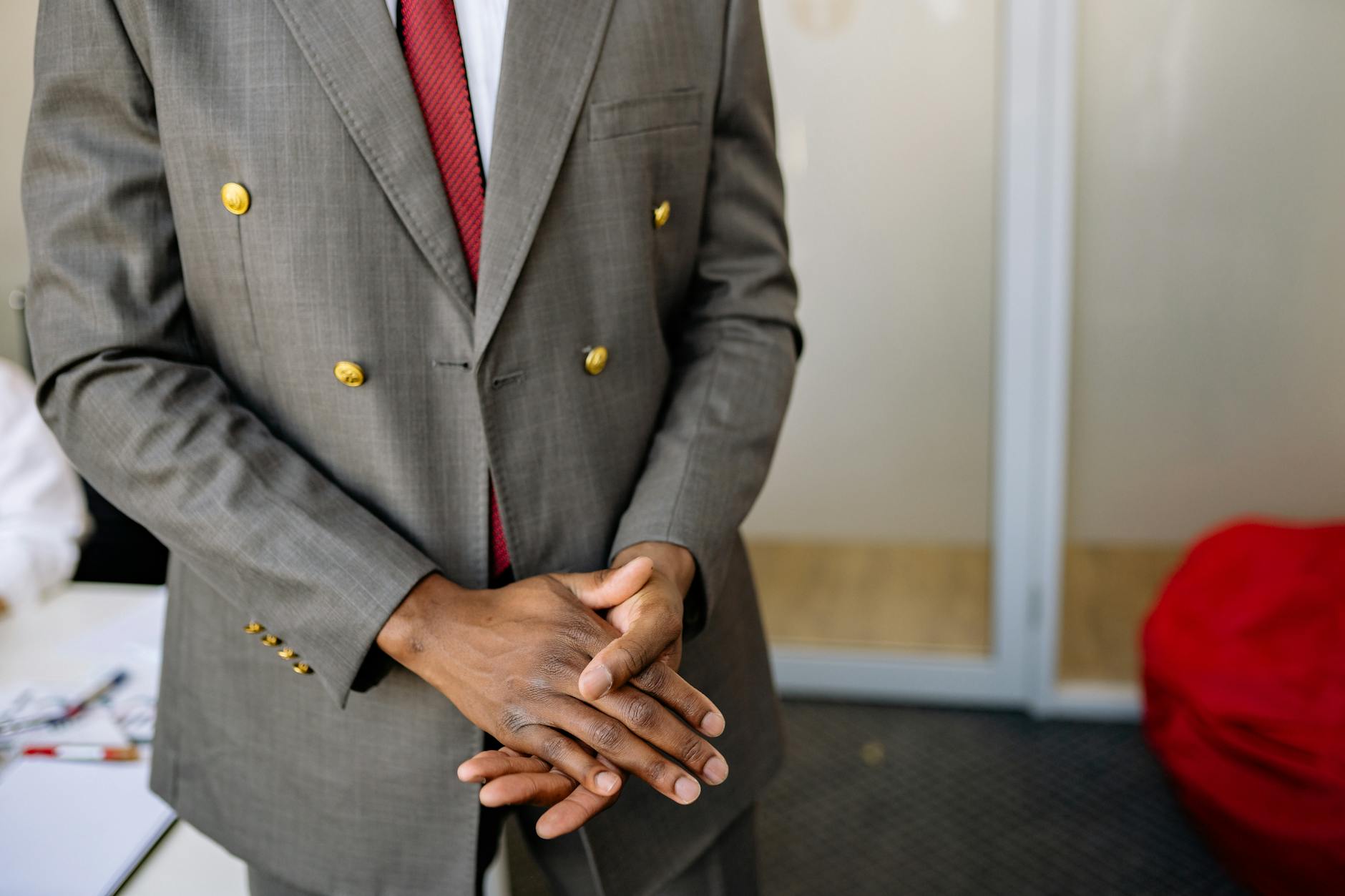 自分の軸を持つ成功した男性のイメージ