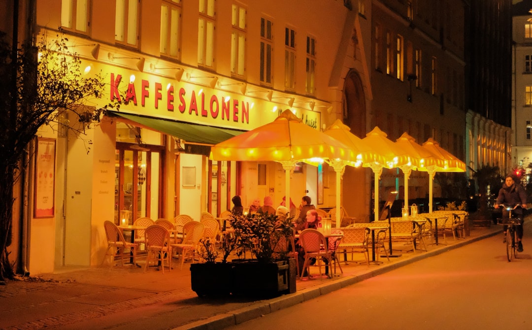 居心地の良いカフェレストランの雰囲気